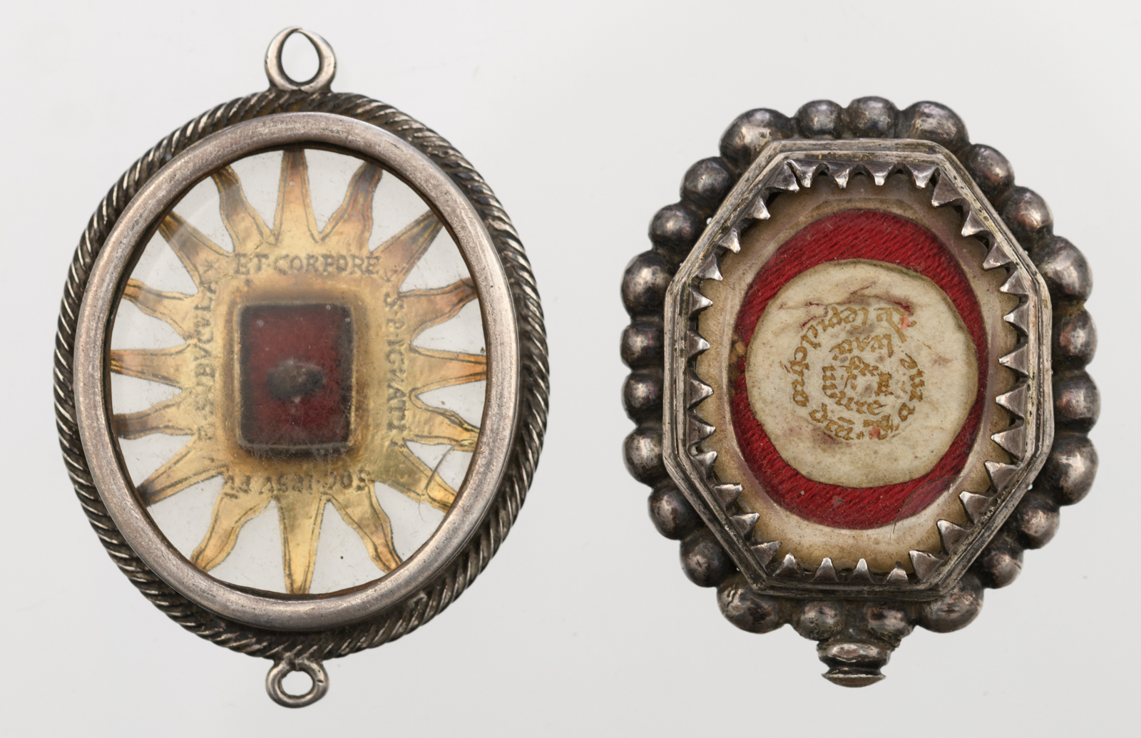 Three 17th / 18thC devotional reliquary pendants with relics of the Holy Cross, St. Francis of Sales - Image 4 of 7