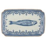 A Chinese blue and white herring dish, Qianlong, H 2,5 - 14,5 x 22,5 cm
