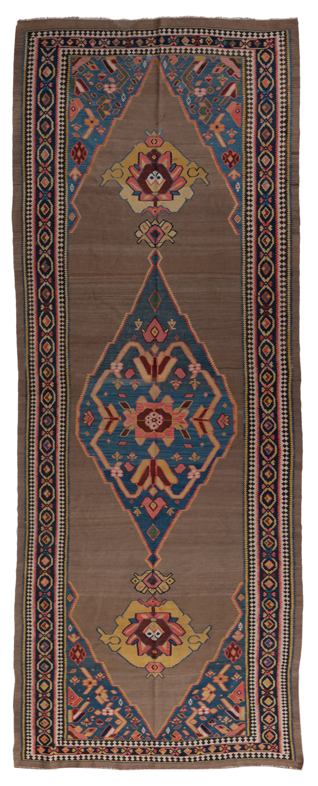 A large Oriental Kilim rug, Senneh, Iran, ca 1930, 487 x 172 cm - Image 2 of 4