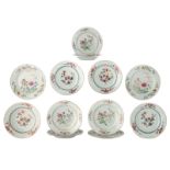 Various Chinese porcelain famille rose and Imari floral decorated dishes and deep dishes, ø 22,5 - 2