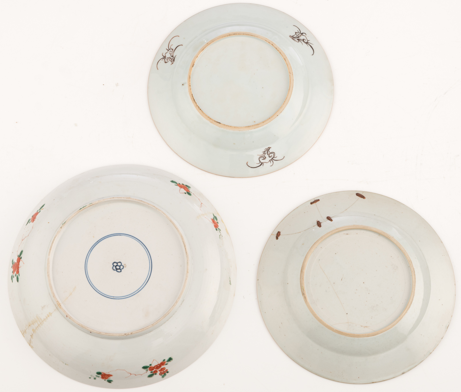 Five Chinese polychrome dishes; added three ditto pots and covers, 18th/19thC, H 10 - 13 - ø 21,5 - - Image 11 of 12