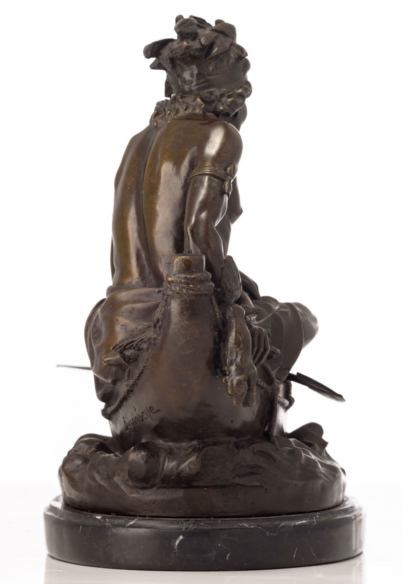 Duchoiselle, a hunting Indian on a canoe, patinated bronze on a noir Belge marble base, H 27,5 - 30, - Bild 5 aus 7