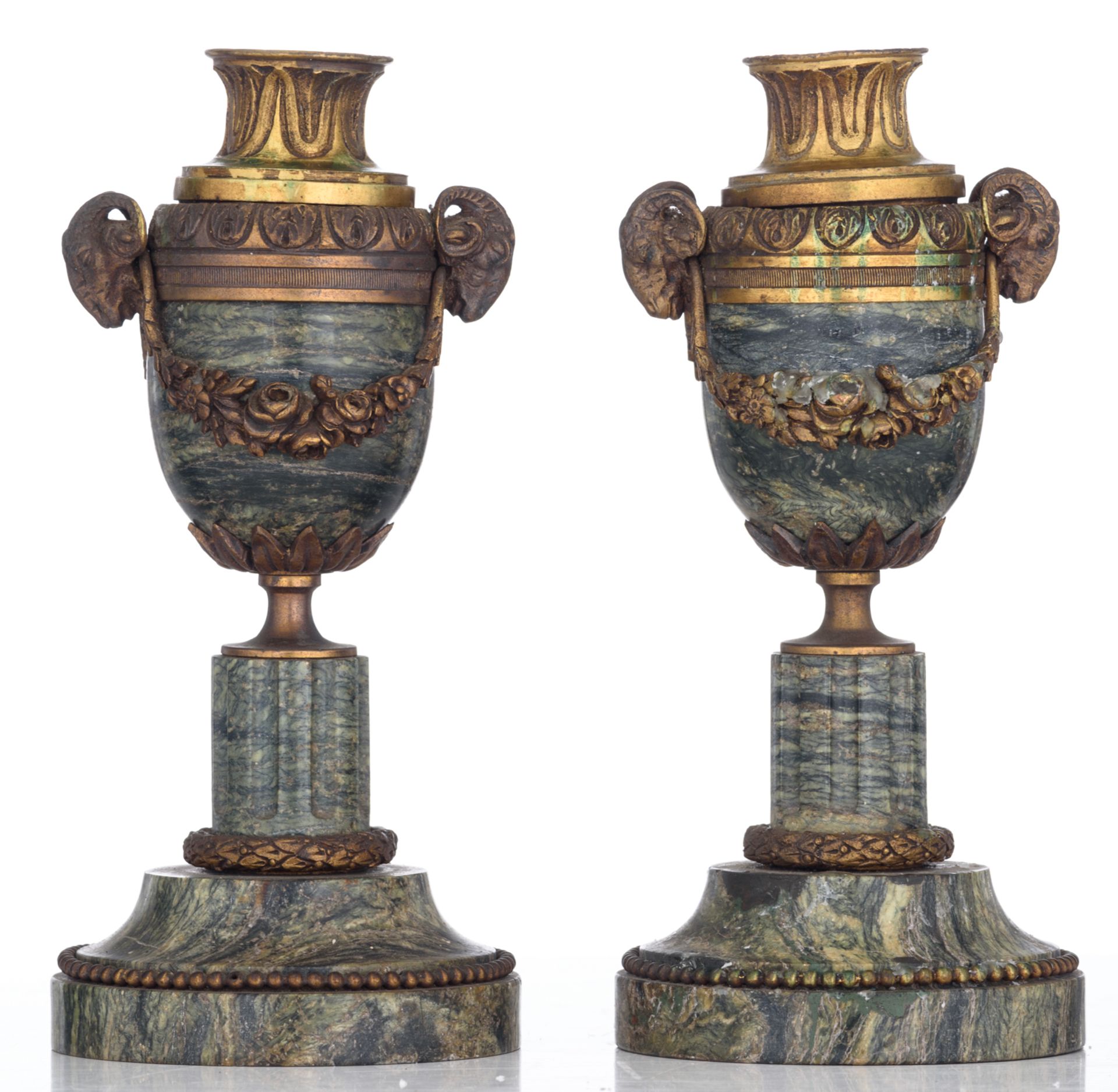 A fine pair of Neoclassical vert de mer marble cassolettes, with gilt bronze mounts, transformable i - Bild 8 aus 8