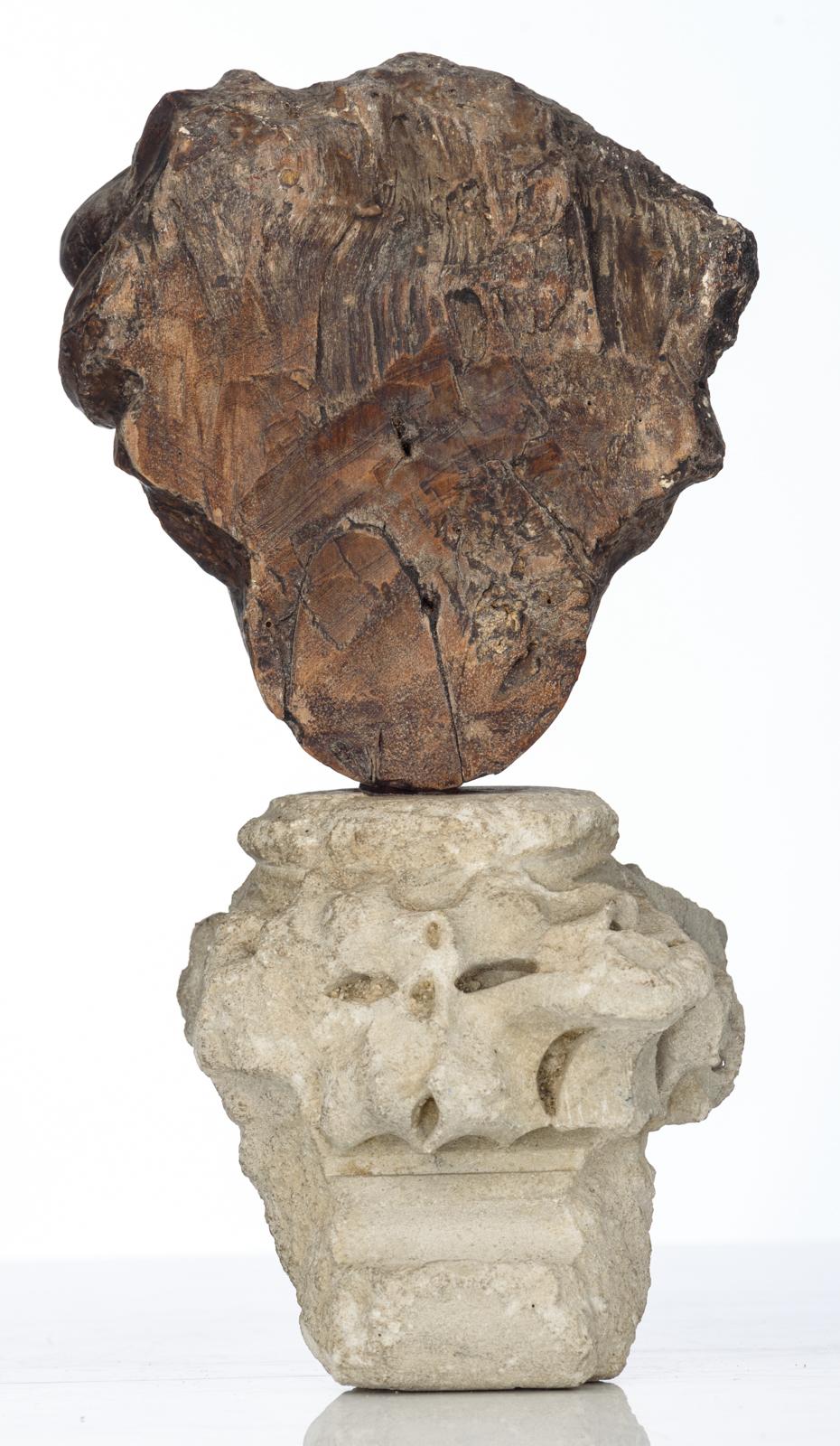 A sculpture of the head of an angel, limewood with traces of polychrome paint, 17thC, the Southern N - Image 3 of 6