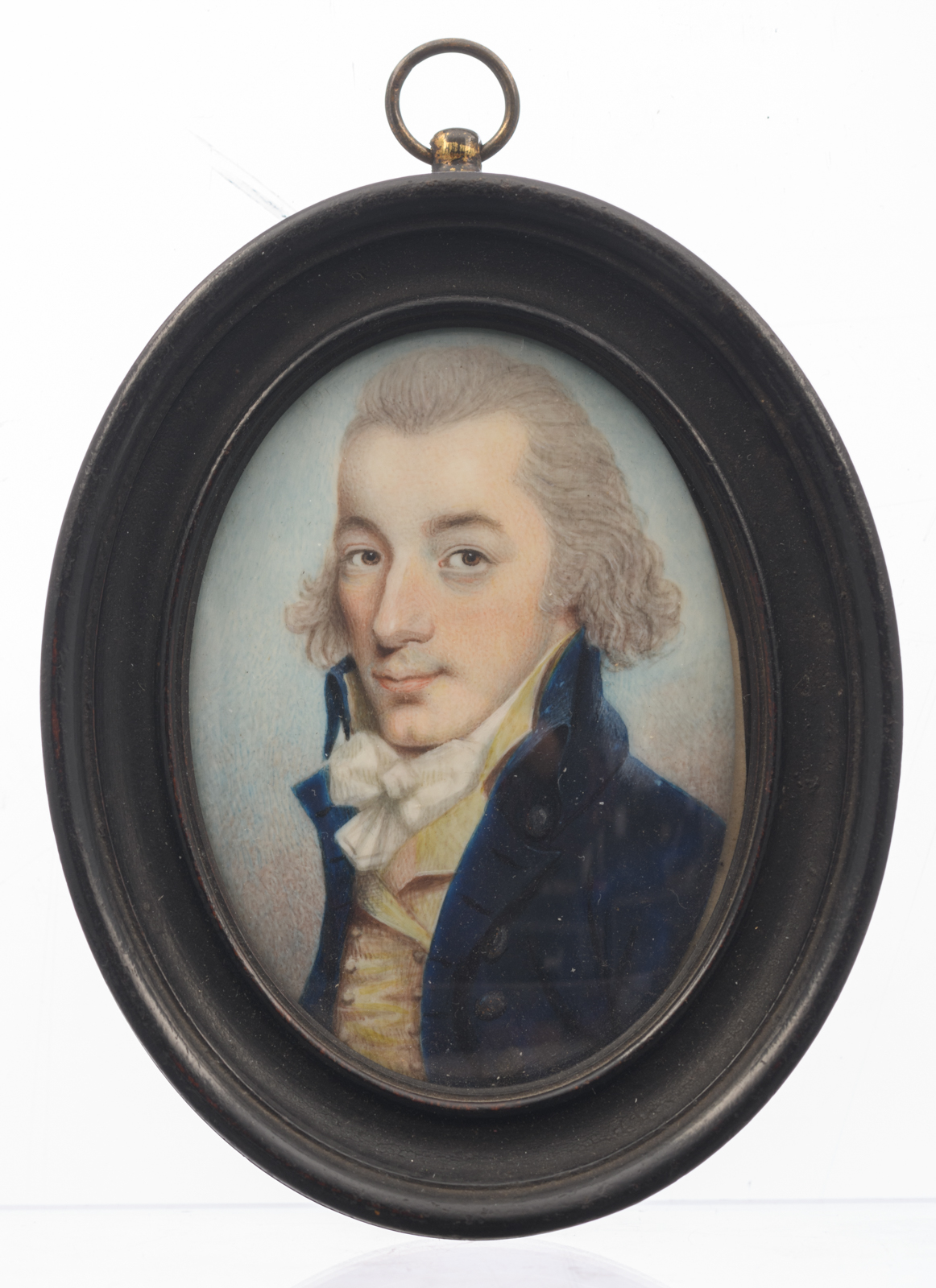 Three English portrait miniatures portraying Regency period gentlemen, two of which certainly waterc - Image 4 of 5