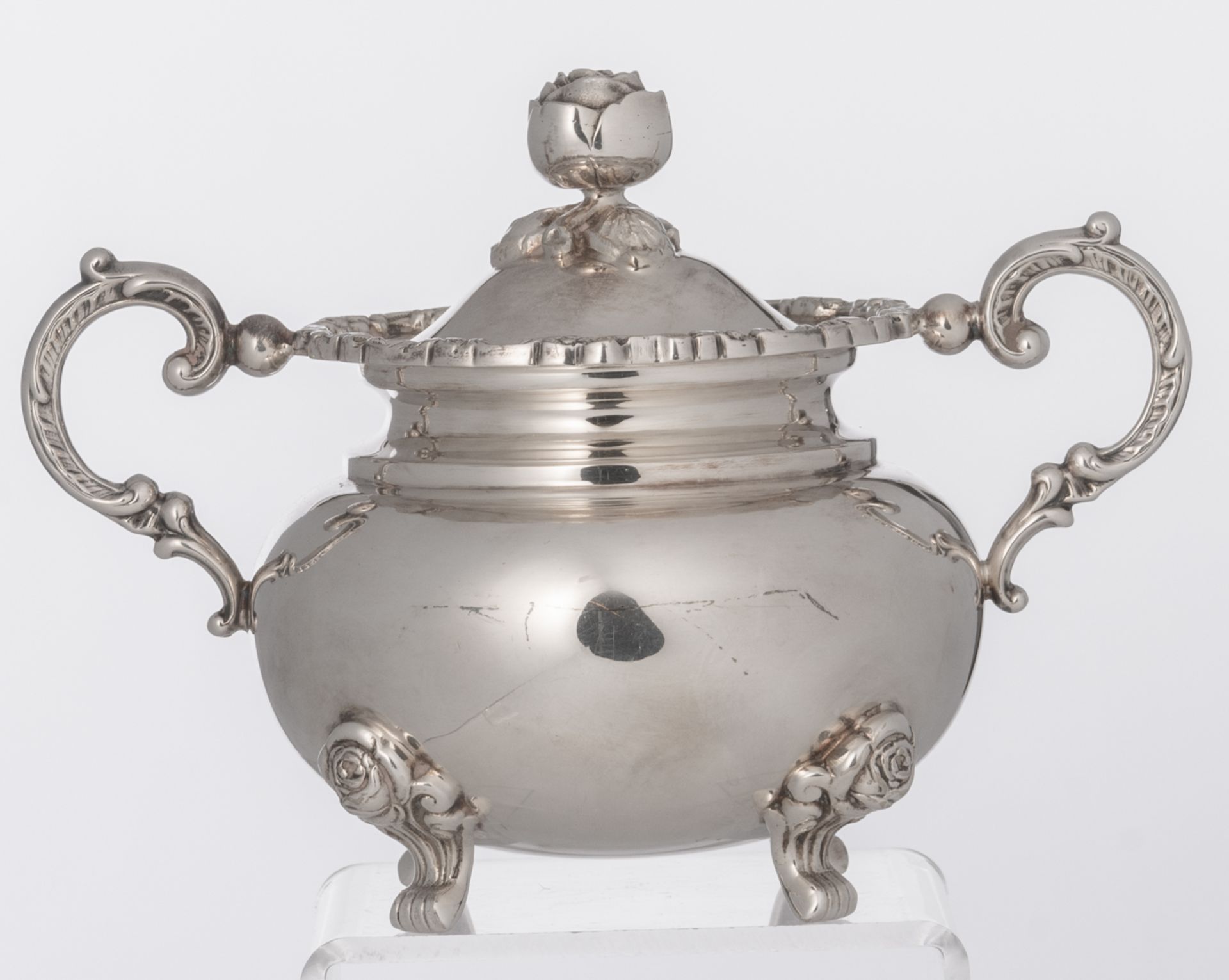 A silver plated five-piece coffee and tea set, decorated with flower-shaped knobs', probably German, - Bild 14 aus 27