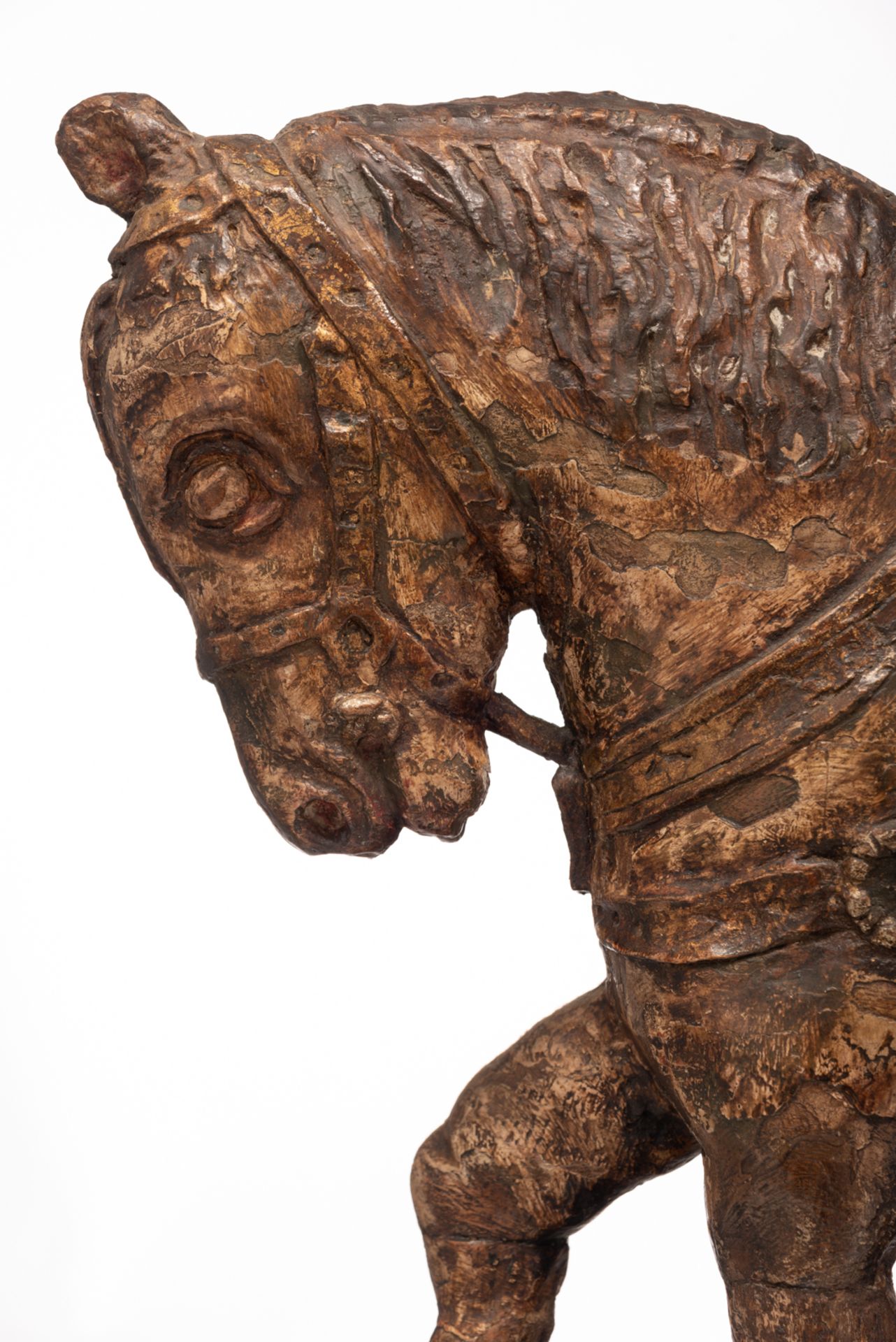 An oak sculpture of Saint Martin, with traces of polychrome paint, 17thC, possibly French, H 73 - W - Image 6 of 8