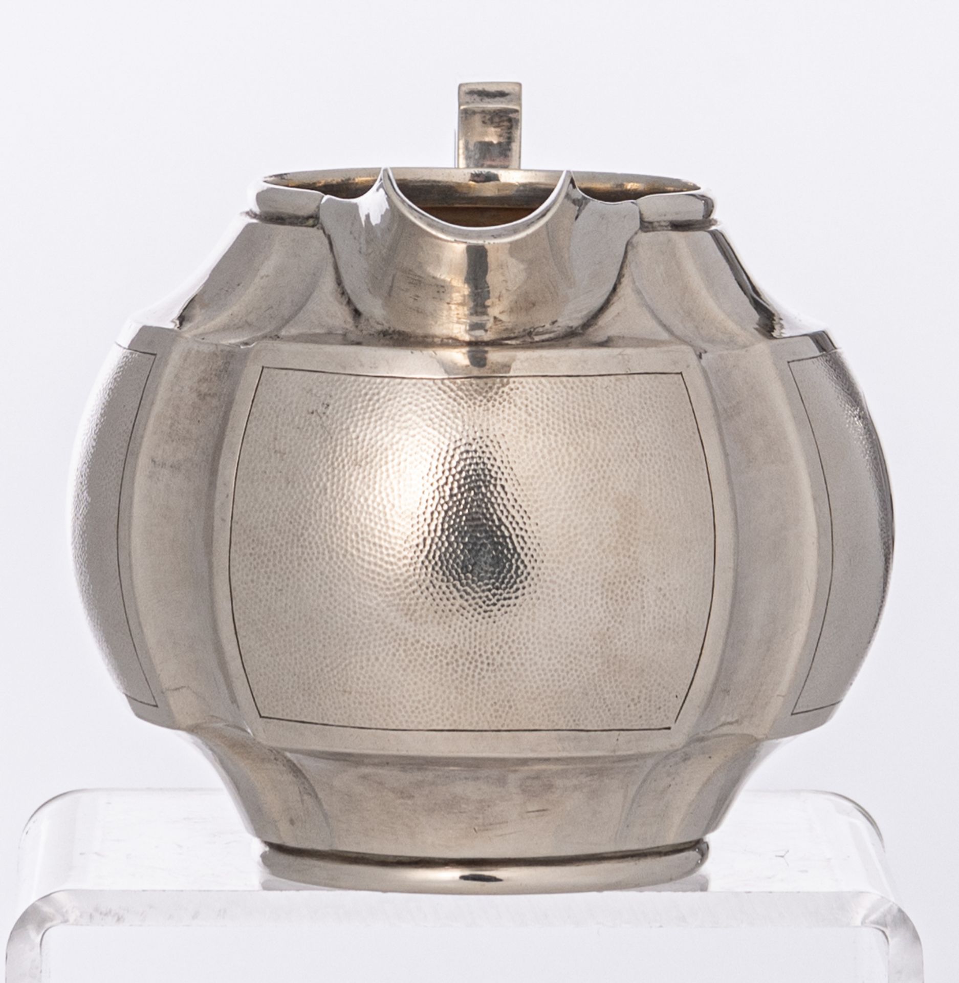 A Chinese three-piece silver tea set, hallmarked 'Zee Sung', Shanghai, H 4,5 - W 6 - D 13 cm (teapot - Bild 14 aus 21