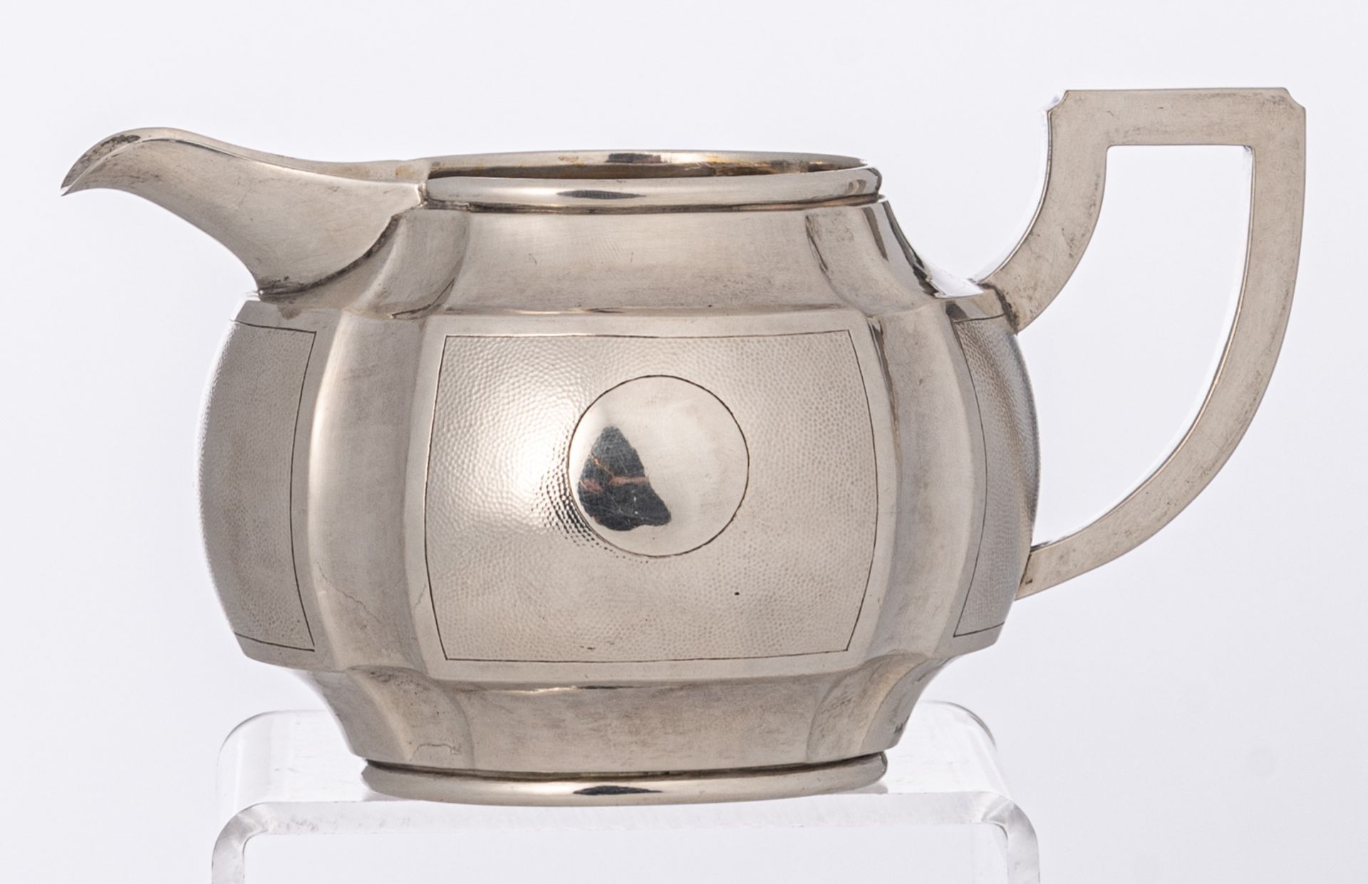 A Chinese three-piece silver tea set, hallmarked 'Zee Sung', Shanghai, H 4,5 - W 6 - D 13 cm (teapot - Bild 11 aus 21