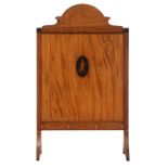 A very fine Biedermeier mahogany and walnut extendable fire screen, decorated with marquetry of waln