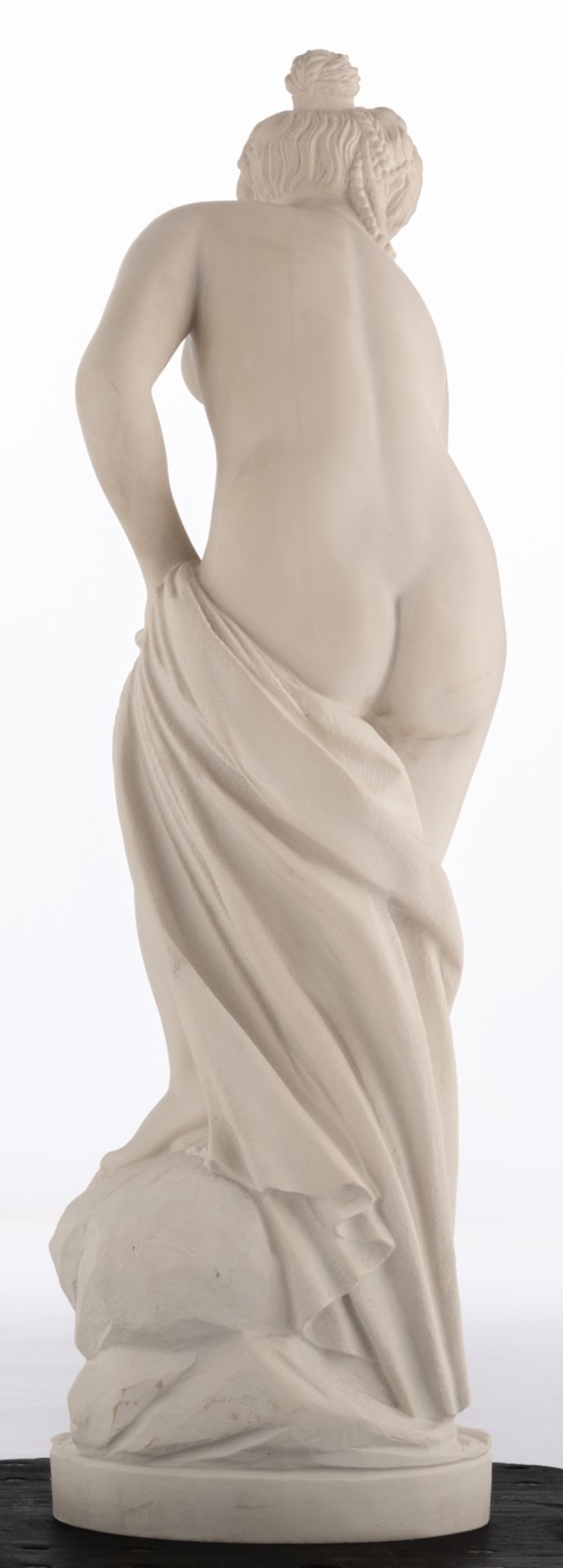 No visible signature, a bathing Venus, a composite sculpture, H 86,5 cm - Image 3 of 4