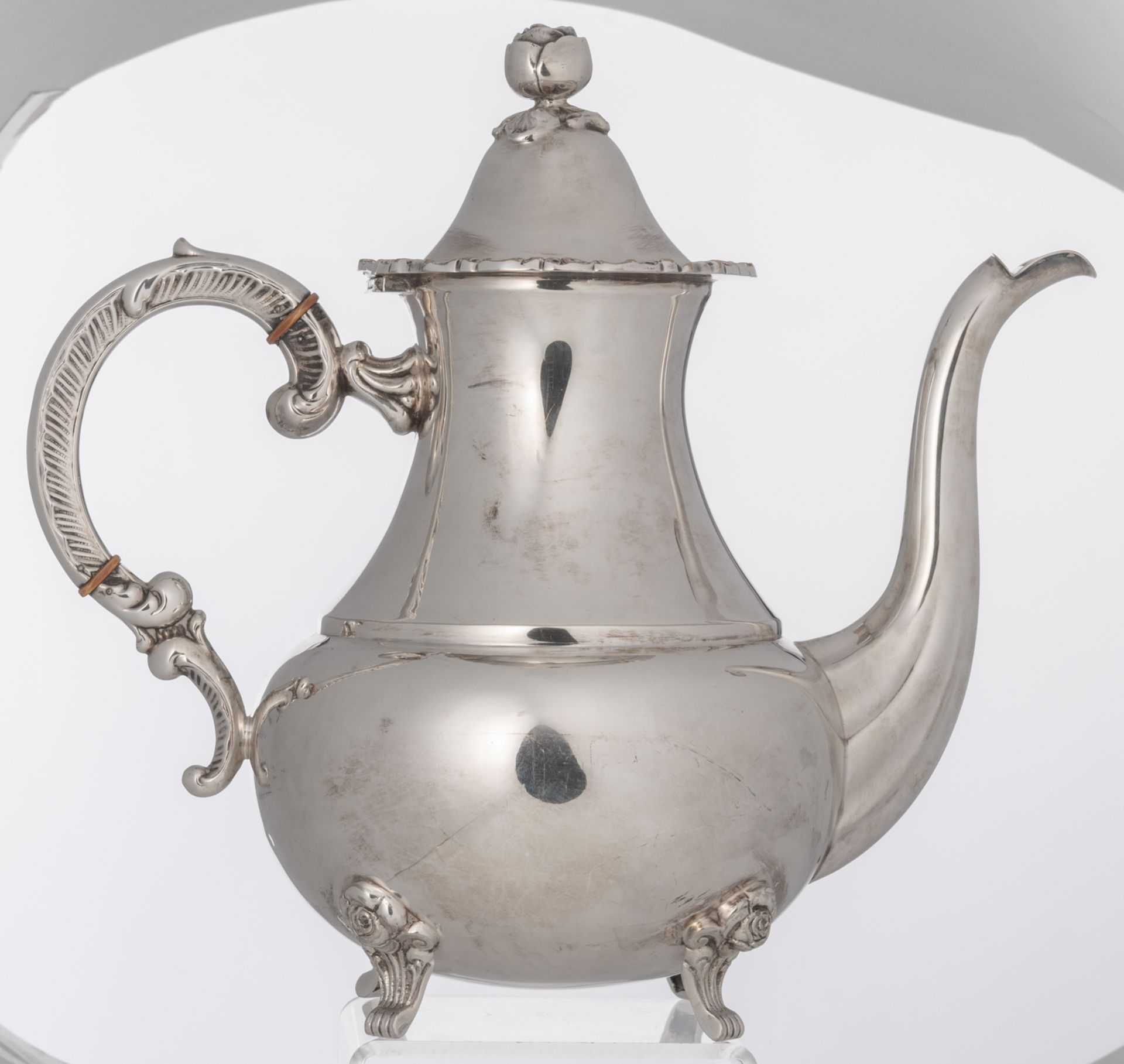 A silver plated five-piece coffee and tea set, decorated with flower-shaped knobs', probably German, - Bild 6 aus 27