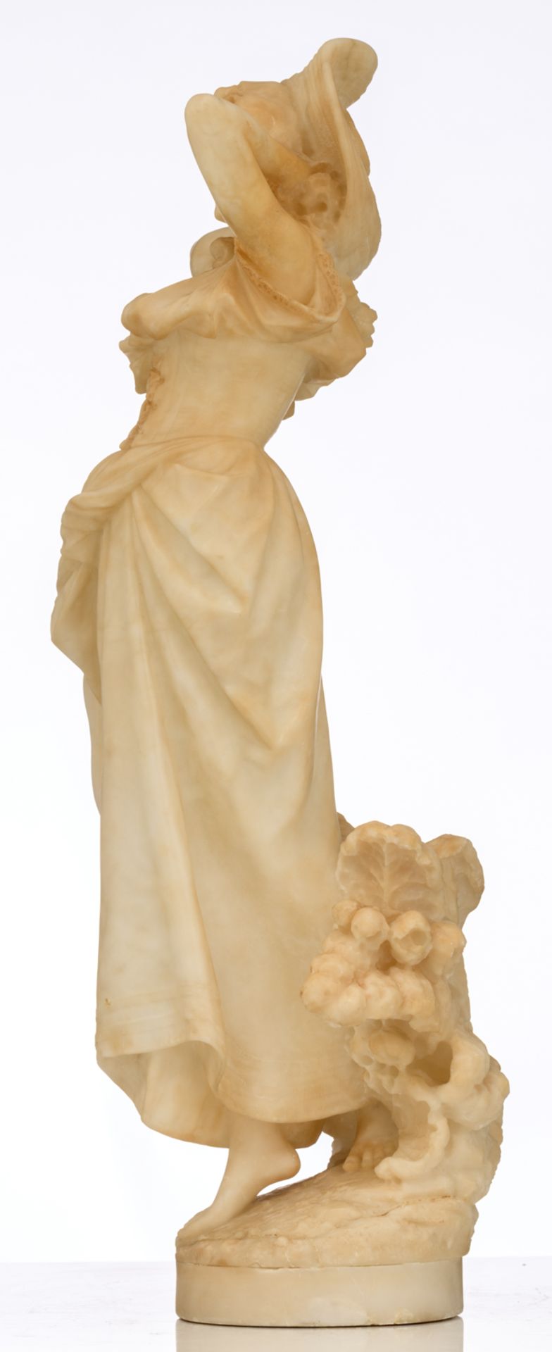 No visible signature, a beauty standing in a garden setting, alabaster, H 90 cm - Image 2 of 4