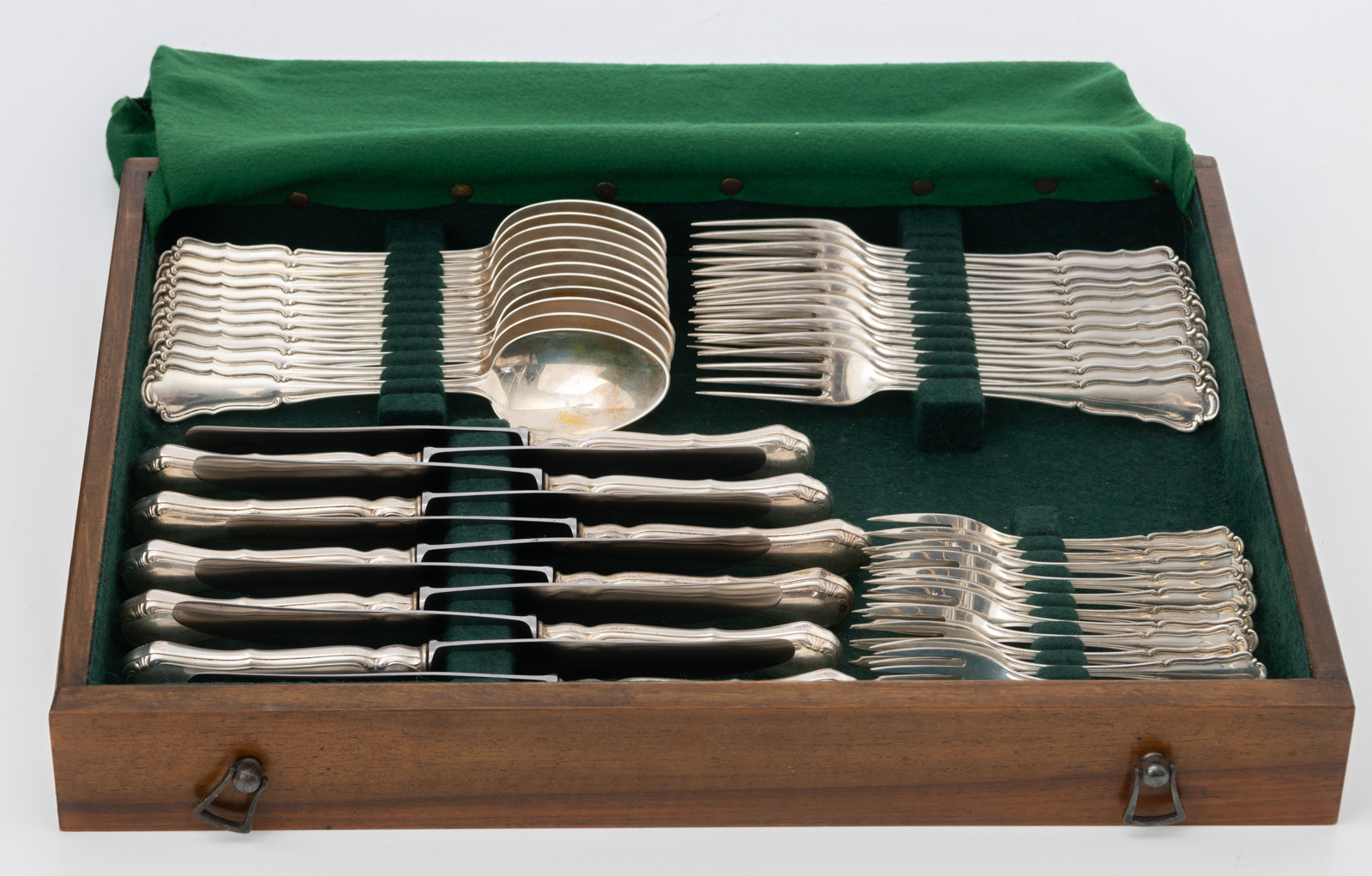 A twelve-person silver 'menagère' cutlery set 'au grand complet', 800/000, LXV model, made by Robbe - Image 4 of 8