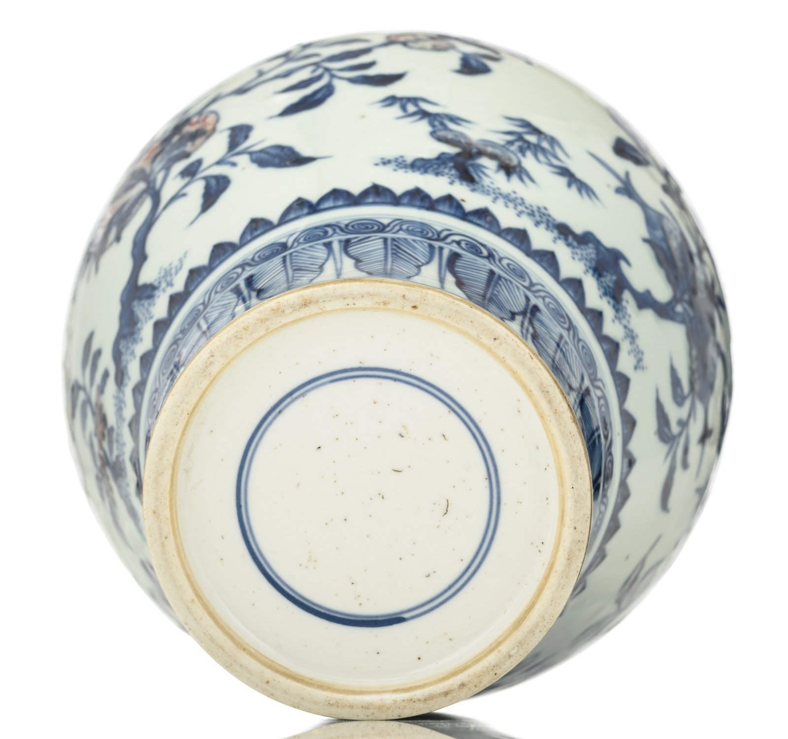 A Chinese copper-red and cobalt blue underglaze Meiping vase, decorated with peaches, Buddha's hands - Image 6 of 6