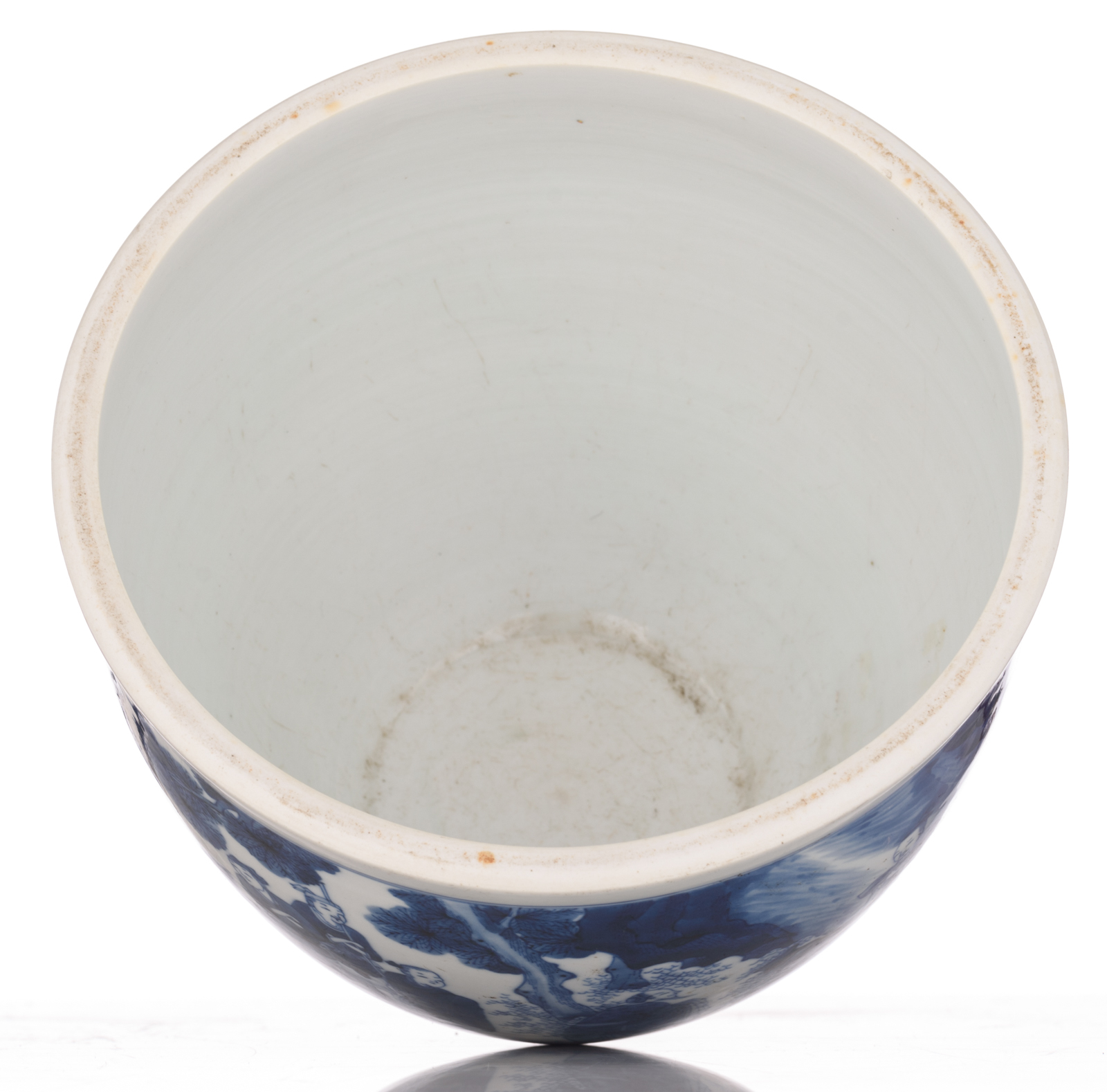 A Chinese transitional type blue and white jardiniere, decorated with figures, on a matching hardwoo - Image 9 of 9