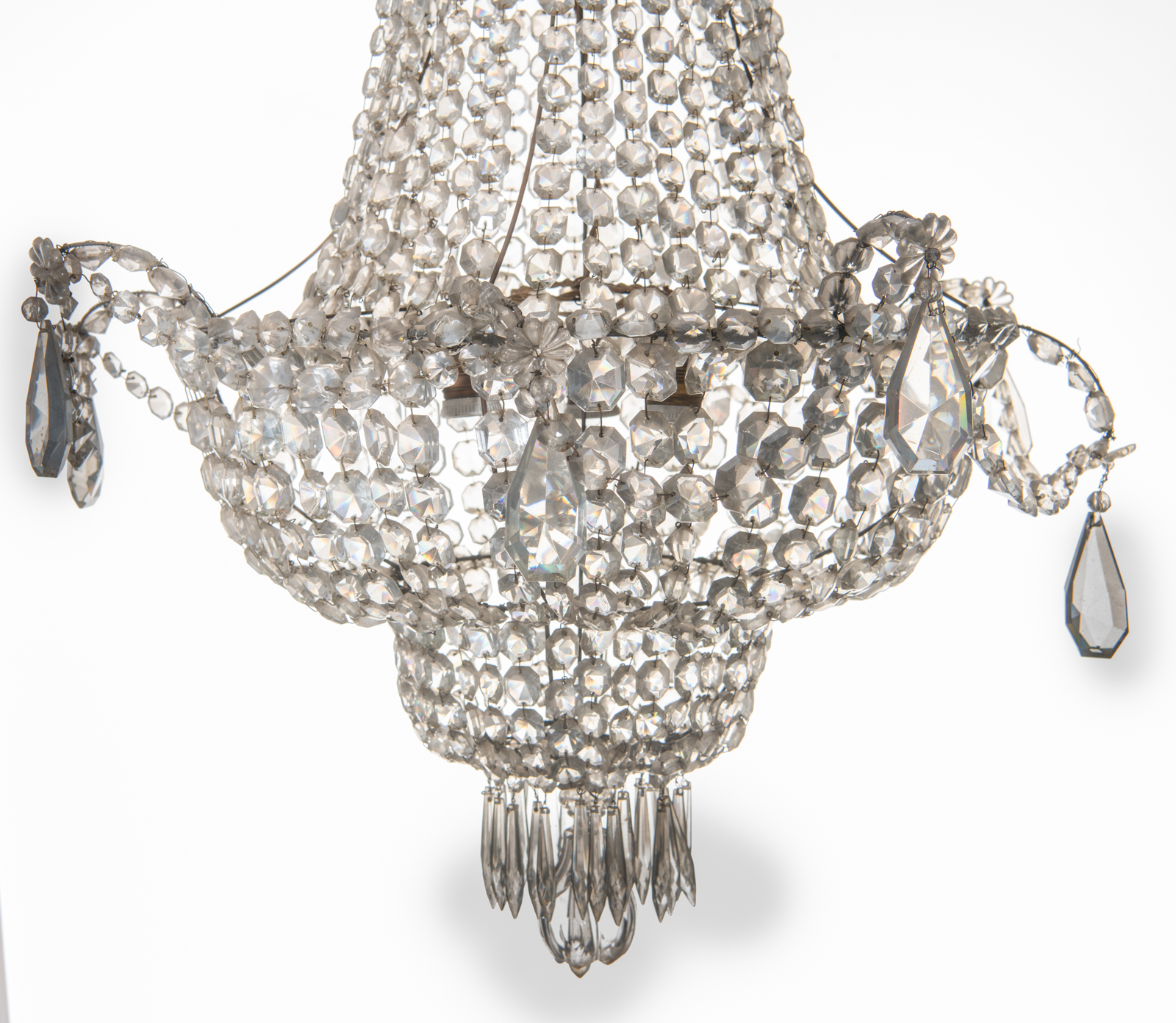 A sac à perles type chandelier, 19thC, H 100 cm - ø 72 cm - Image 2 of 2