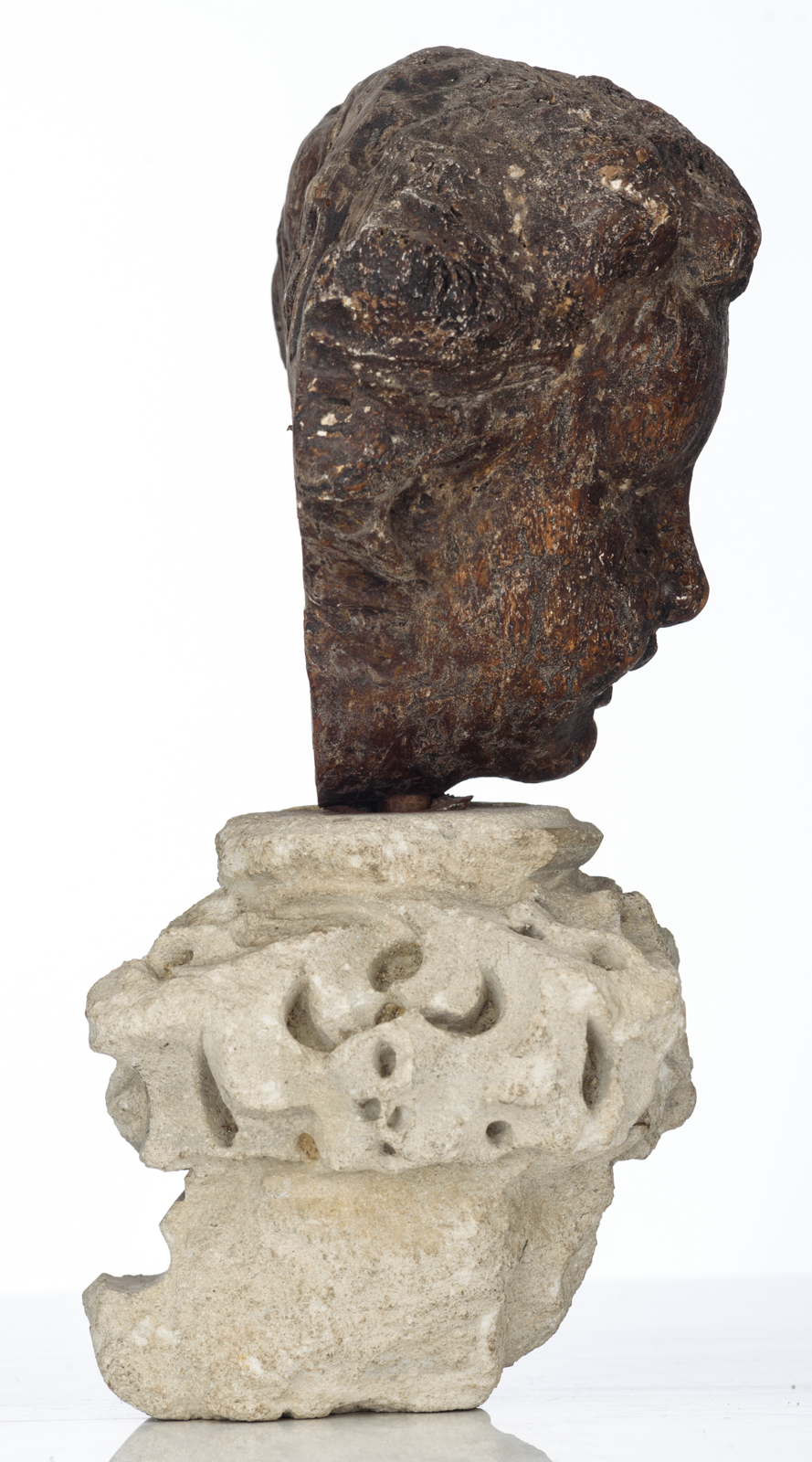 A sculpture of the head of an angel, limewood with traces of polychrome paint, 17thC, the Southern N - Image 4 of 6