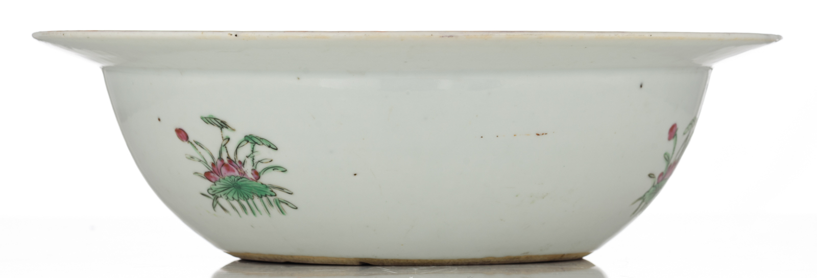 A Chinese famille rose Canton bowl, decorated with flowers, fruits, birds and butterflies, 19thC, H - Image 7 of 7