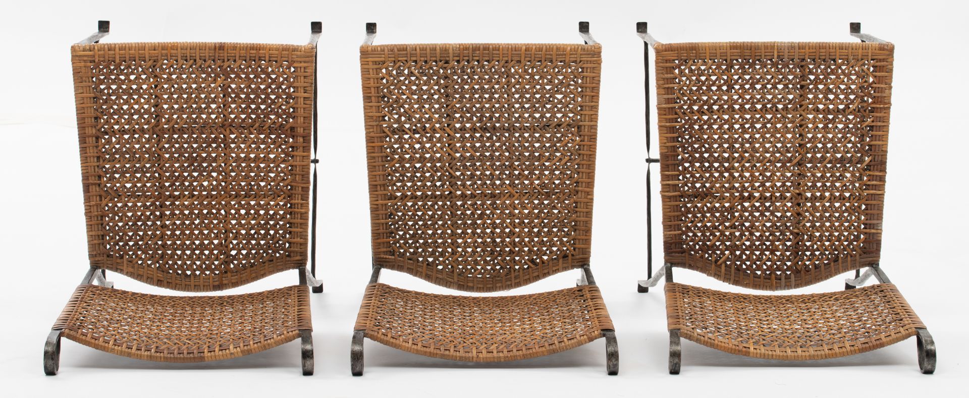 A set of six chairs by Ched Berenguer-Topacio, cast iron and rattan, H 91 - W 46 - D 55 cm - Bild 21 aus 22