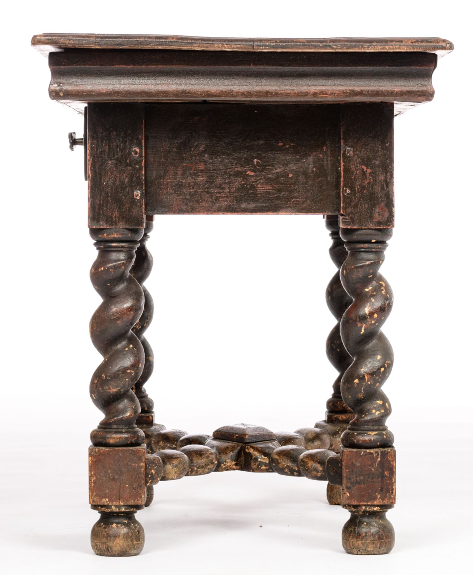 A Southern Europe Baroque style polychrome decorated pine table, with spiral, turned legs, the reser - Bild 3 aus 10