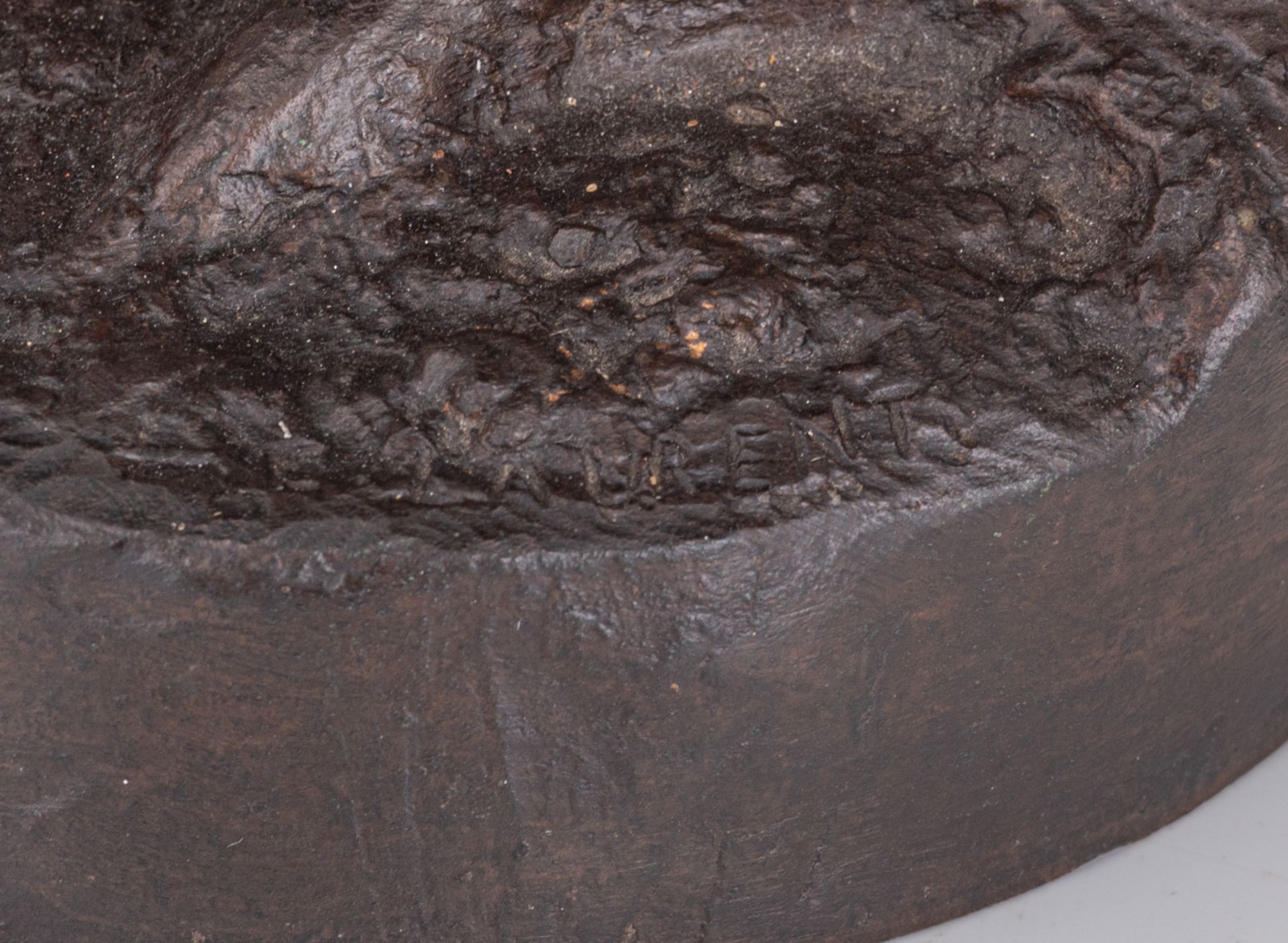 Szczeblewski V., 'Mousse Siffleur', patinated bronze, H 54 cm; added: Laurent, a young beauty sewing - Bild 7 aus 7