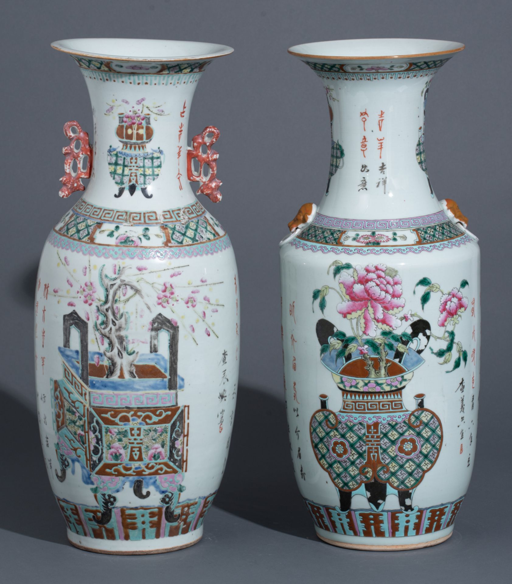 Two Chinese famille rose vases, decorated with flowers, flower baskets and calligraphic texts, H 57, - Bild 5 aus 8