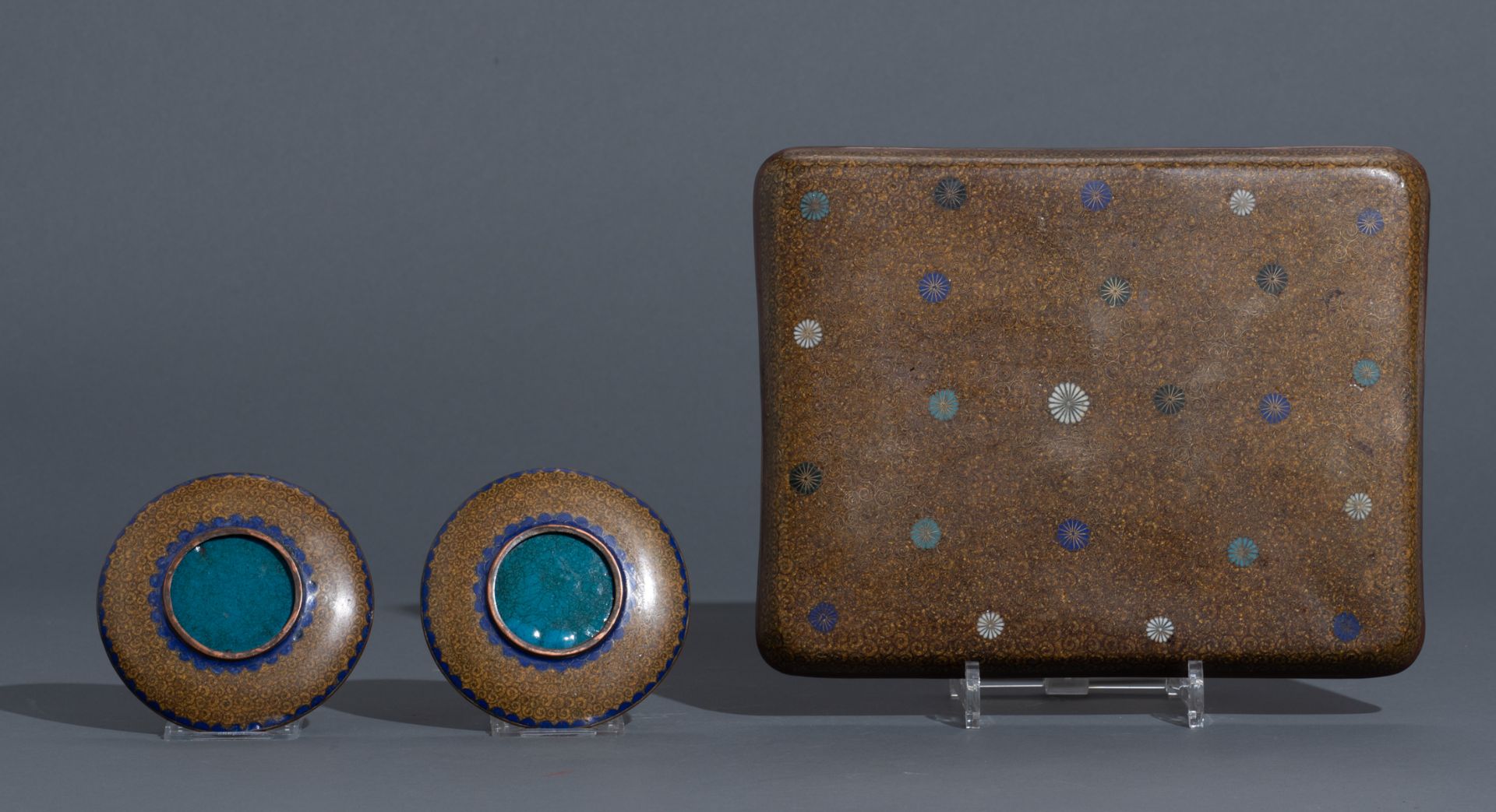 A Japanese cloisonné enamel tea set, i.e. a tray, two cups and saucers, a teapot and cover, a milk j - Image 3 of 9
