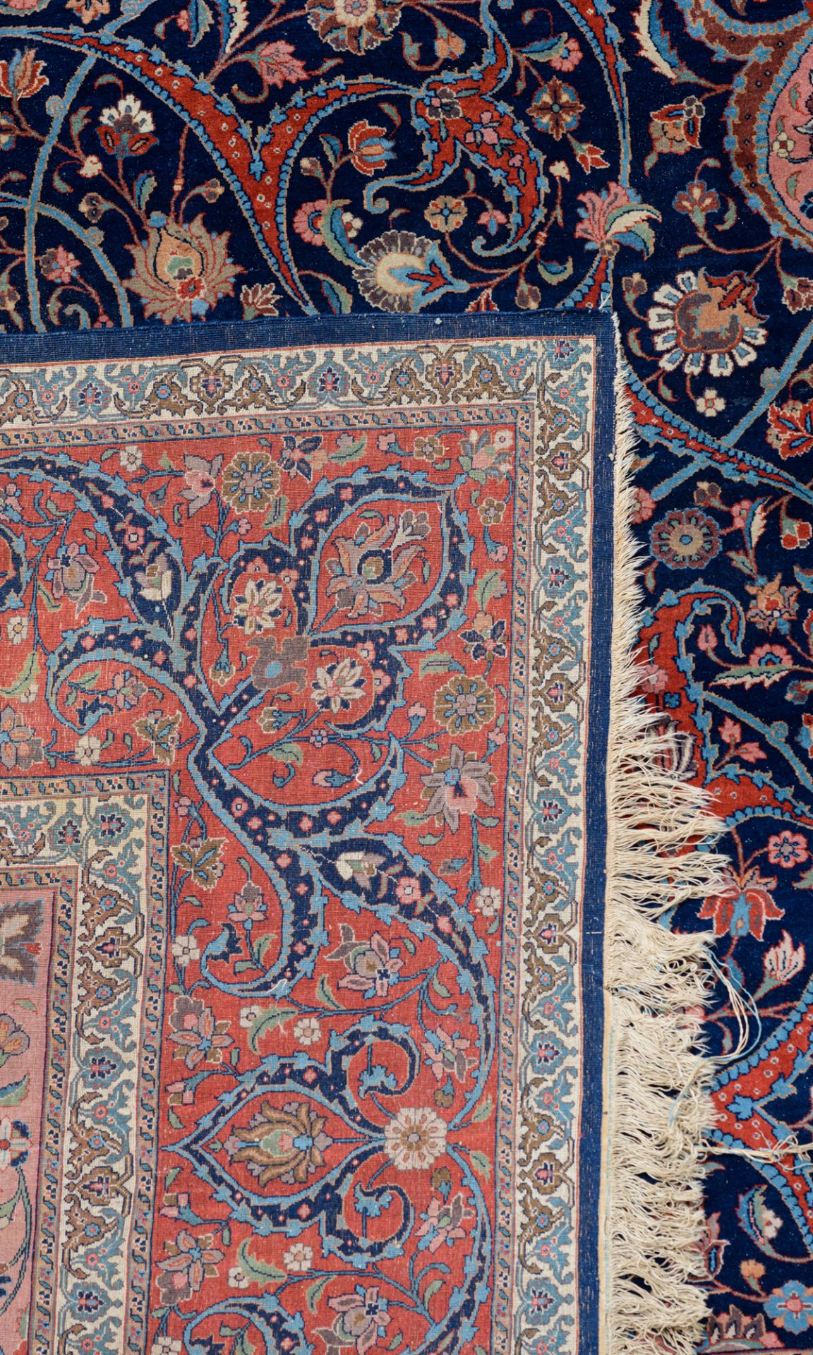 A fine Oriental woollen carpet, floral decorated, 333 x 492 cm - Bild 3 aus 6