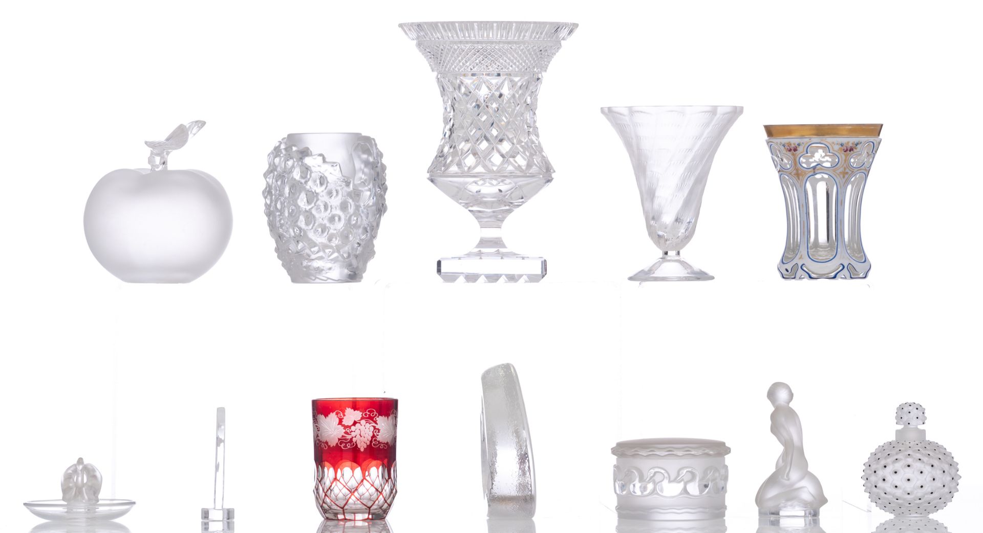 A collection of Lalique glassware, consisting of a 'Cactus' flask, a 'Naraïde' sculpture, 'Leda and - Image 2 of 15