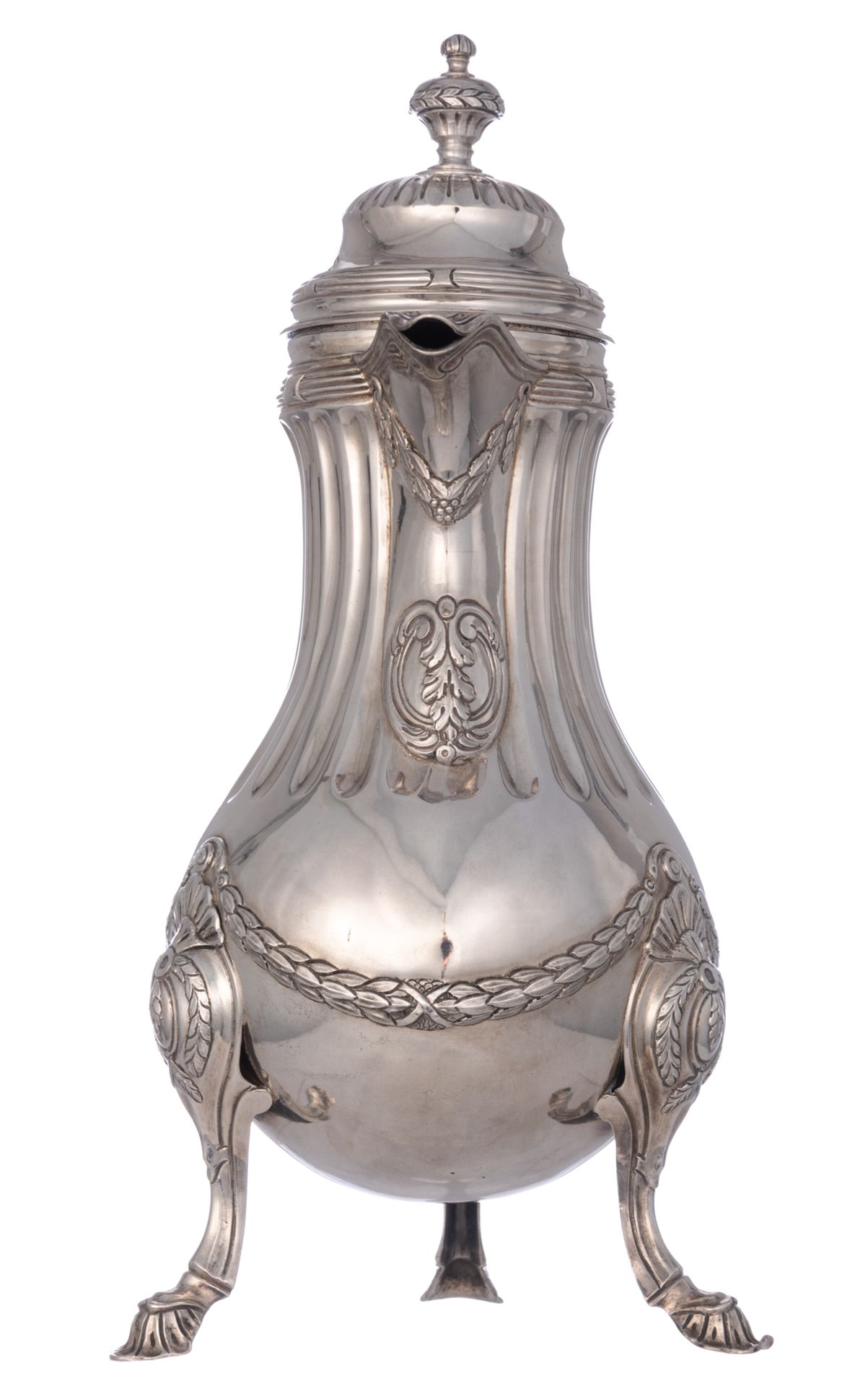 An 18thC Neoclassical silver chocolate pot, standing on three elegantly shaped feet, the grip lacque - Bild 4 aus 10