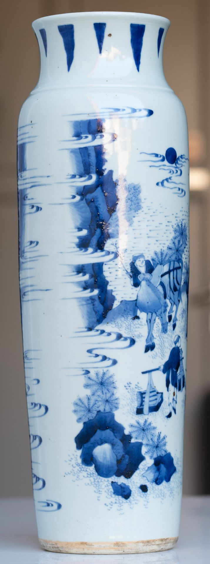 A Chinese Transitional period blue and white cylindrical vase with incised details, decorated with a - Image 7 of 22