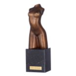 De Block E., a female nude, patinated bronze on a noir Belge marble base, 'E.A.', H 21 - 32 cm Is po