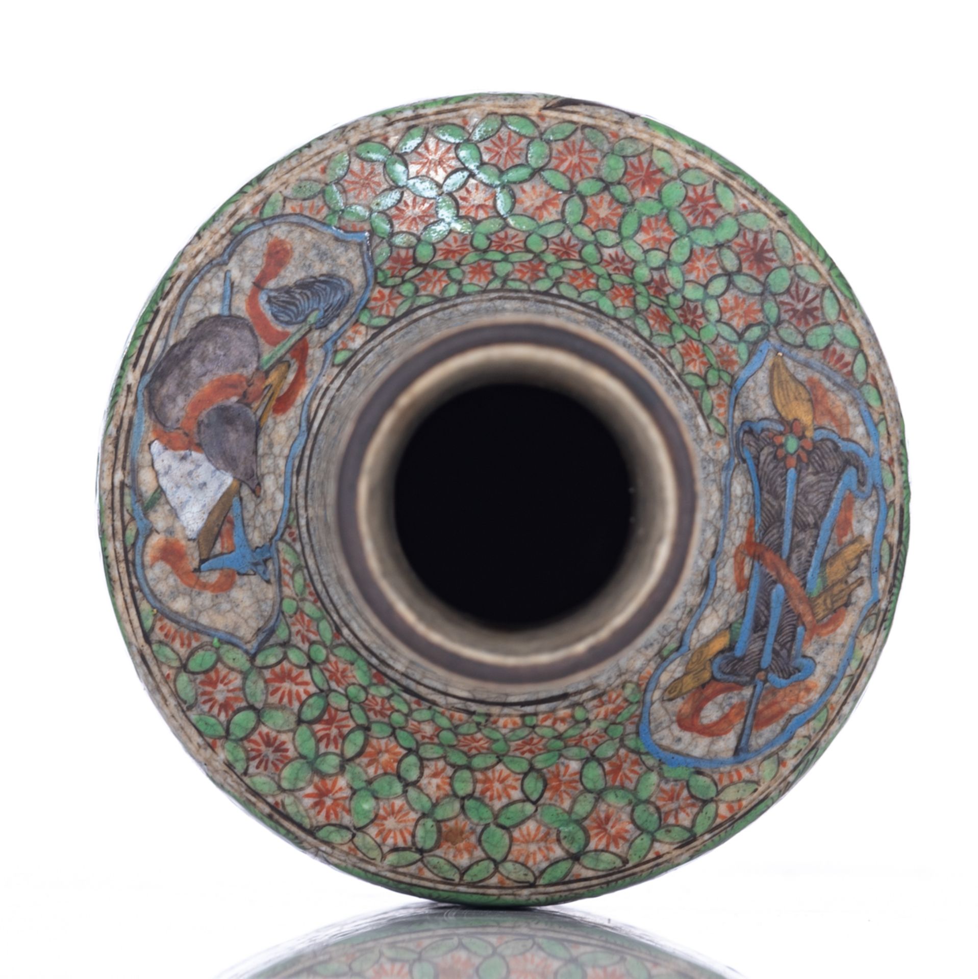 A Chinese polychrome stoneware vase, overall decorated with warrior scenes, H 22,5 cm - Image 6 of 7