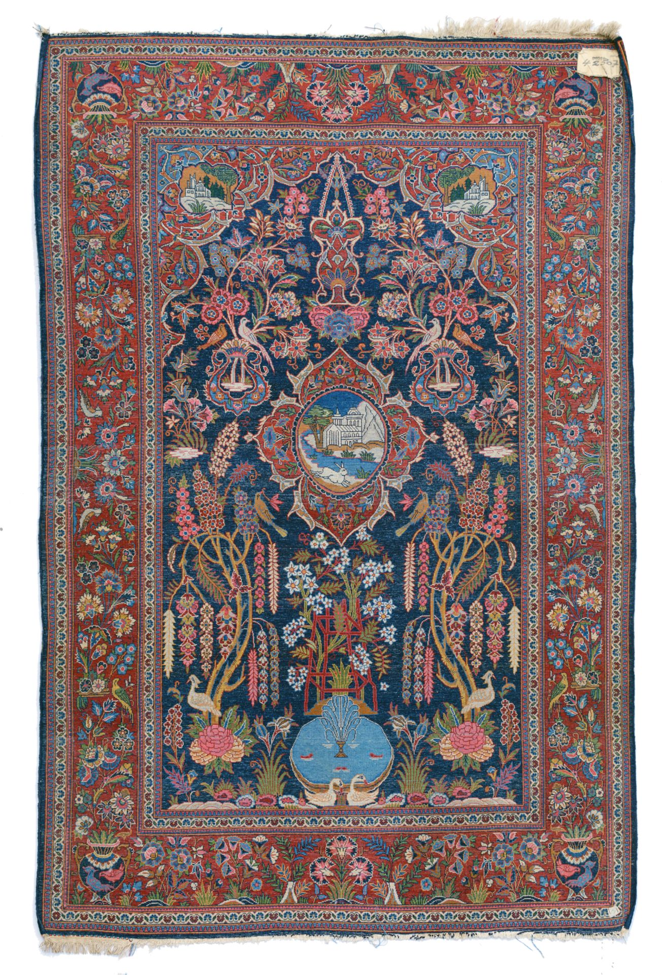 An Oriental woollen rug, decorated with a hare in a landscape and a fountain, 133 x 209 cm - Bild 2 aus 4
