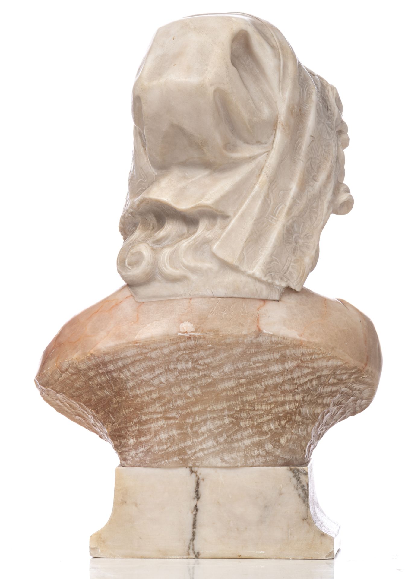 Bessi G., the bust of a young girl, Carrara marble and alabaster on a matching Neoclassical marble c - Bild 6 aus 8