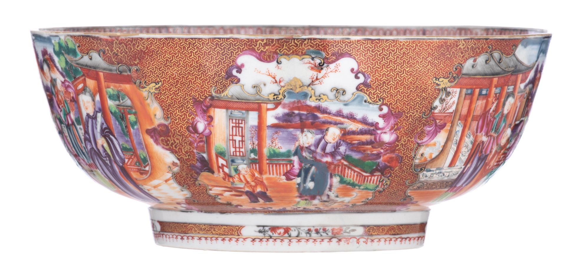 A Chinese 'Mandarin pattern' export porcelain punch bowl, the panels with ladies on a terrace, 18thC - Image 3 of 8