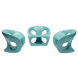 Three lacquered fibreglass 'Hara' chairs, design by Giorgio Gurioli for Kundalini, H 70 - W 80 cm