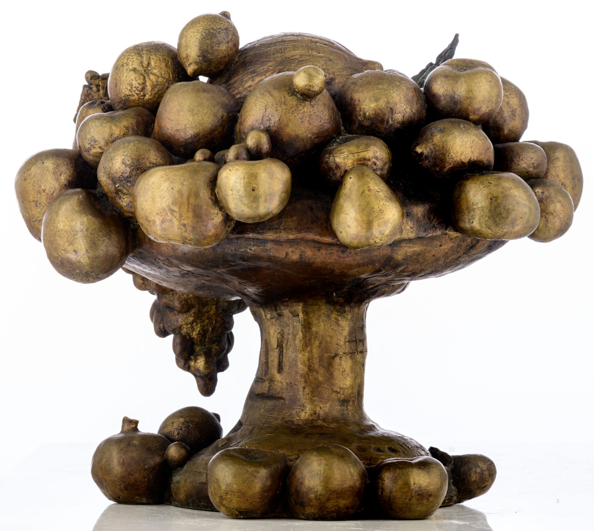 Parmakelis Y., 'Fruit Bowl', dated (19)78, patinated bronze, H 45 cm; added: a book about the artist - Bild 2 aus 8