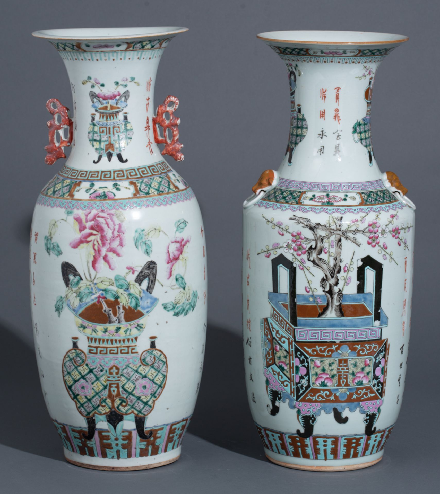 Two Chinese famille rose vases, decorated with flowers, flower baskets and calligraphic texts, H 57, - Bild 3 aus 8