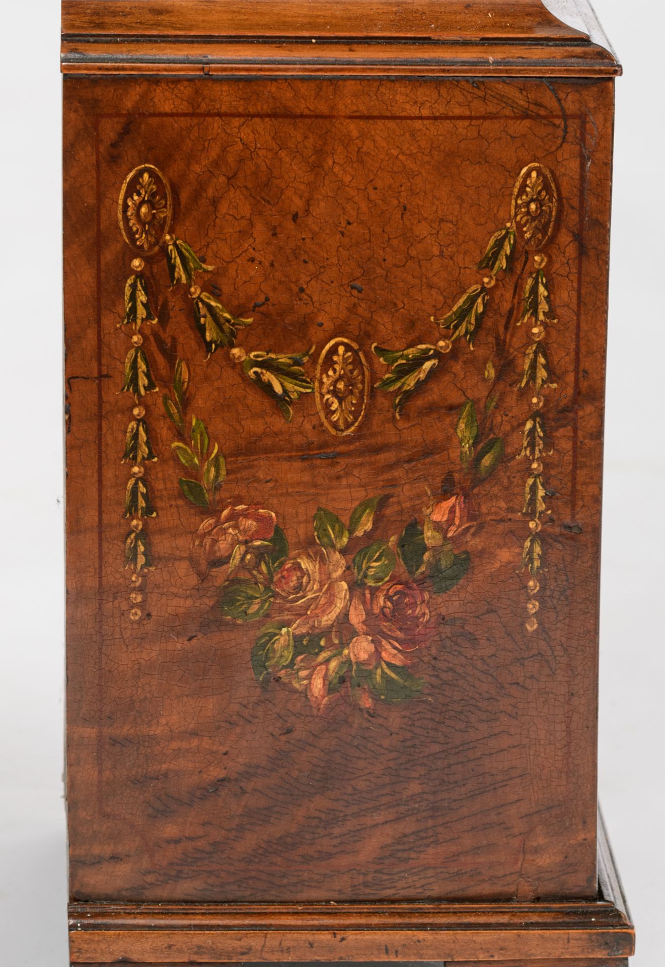 A fine mahogany veneered Victorian longcase clock, polychrome decorated with handpainted grotesques, - Bild 12 aus 15