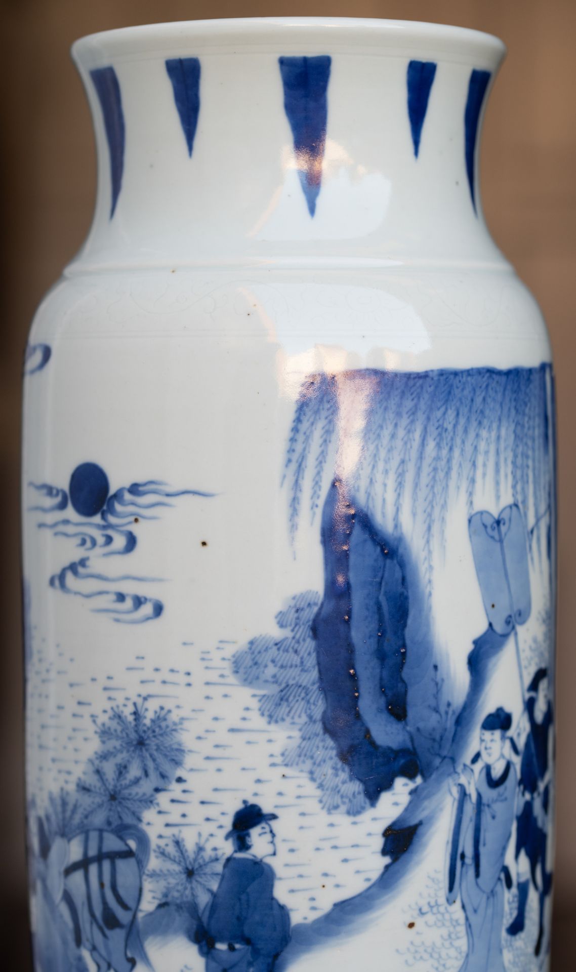 A Chinese Transitional period blue and white cylindrical vase with incised details, decorated with a - Image 19 of 22