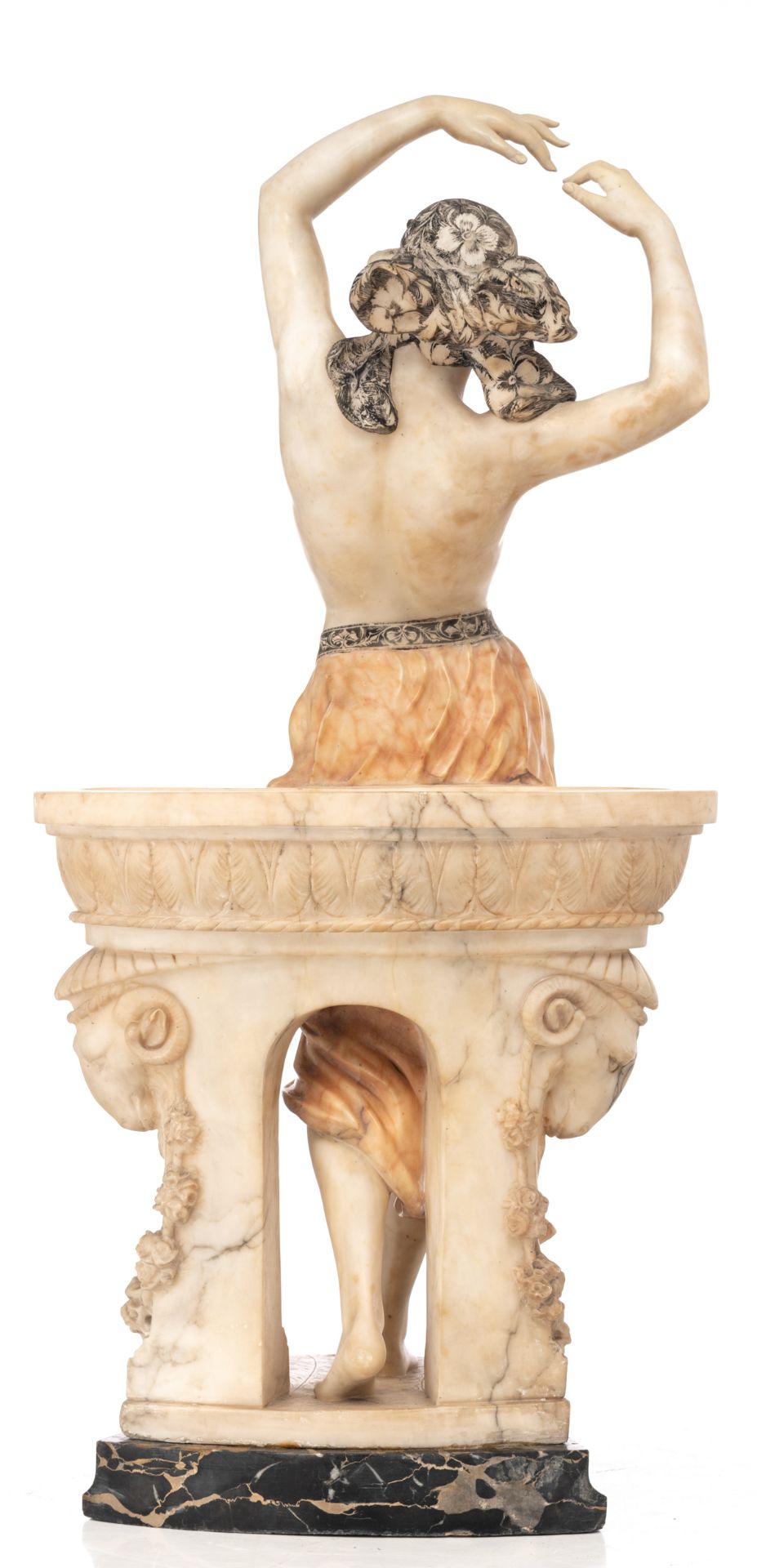 No visible signature, an Oriental harem dancer, a Carrara marble sculpture with gilt bronze mounts a - Bild 4 aus 5