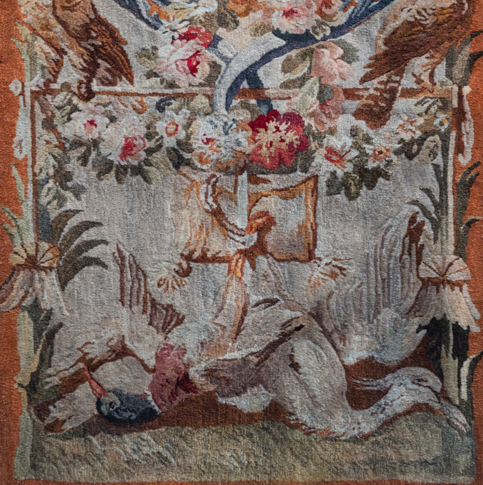 A set of three Savonnerie screen panels, each panel depicting birds-of-prey within flowery bushes, e - Bild 7 aus 9