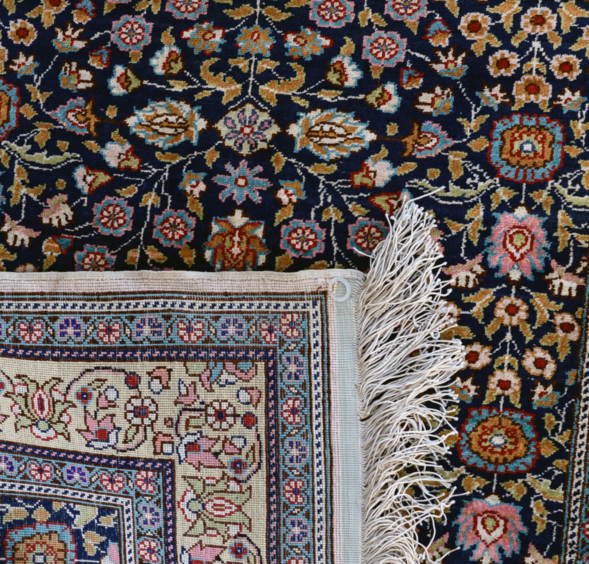 An Oriental silk carpet, floral decorated, 120 x 79 cm; added: an Oriental silk and wool carpet, dec - Bild 5 aus 6