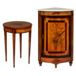 A fine Louis XVI style occasional table, decorated with parquetry of walnut and burr wood, H 70 - ø