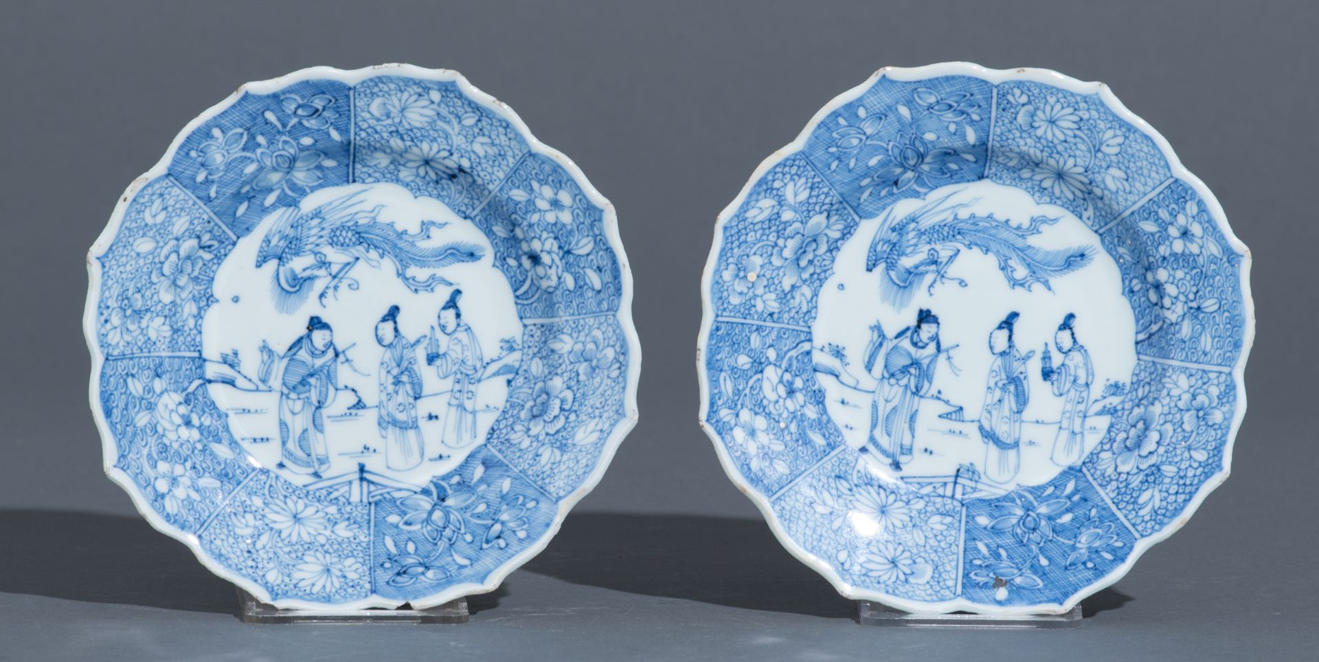 Three Chinese blue and white Kangxi period teacups and saucers, decorated with an underwater jungle; - Bild 20 aus 24