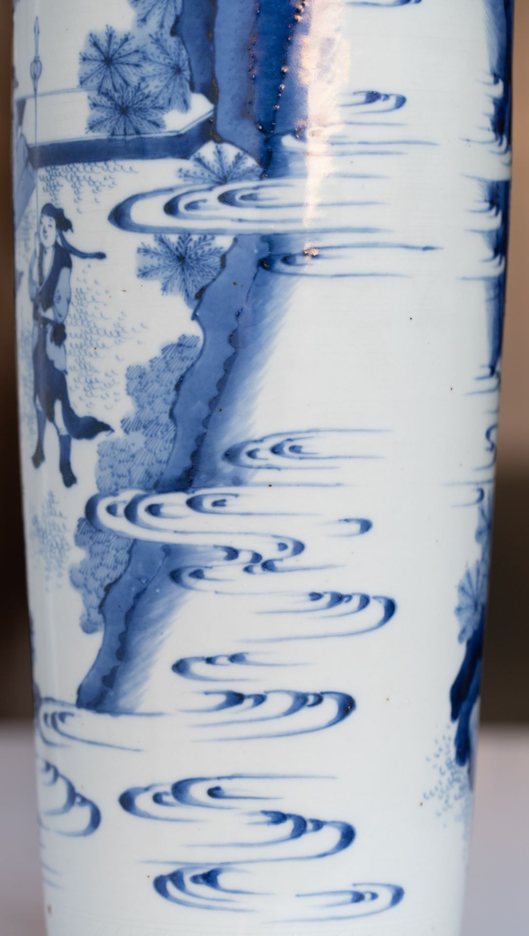 A Chinese Transitional period blue and white cylindrical vase with incised details, decorated with a - Image 15 of 22