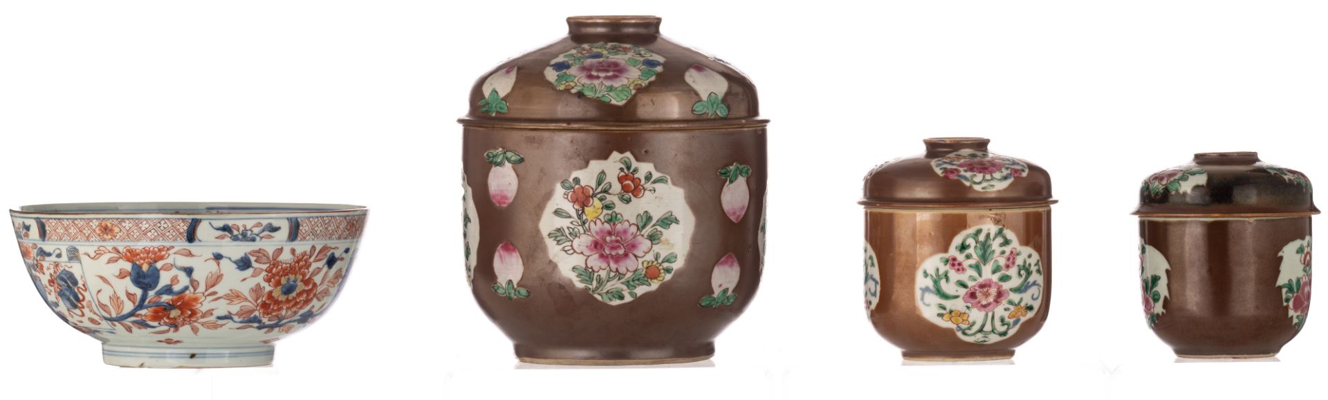 Three Chinese café au lait and famille rose ginger jars and covers, decorated with fruits and flower - Image 4 of 6