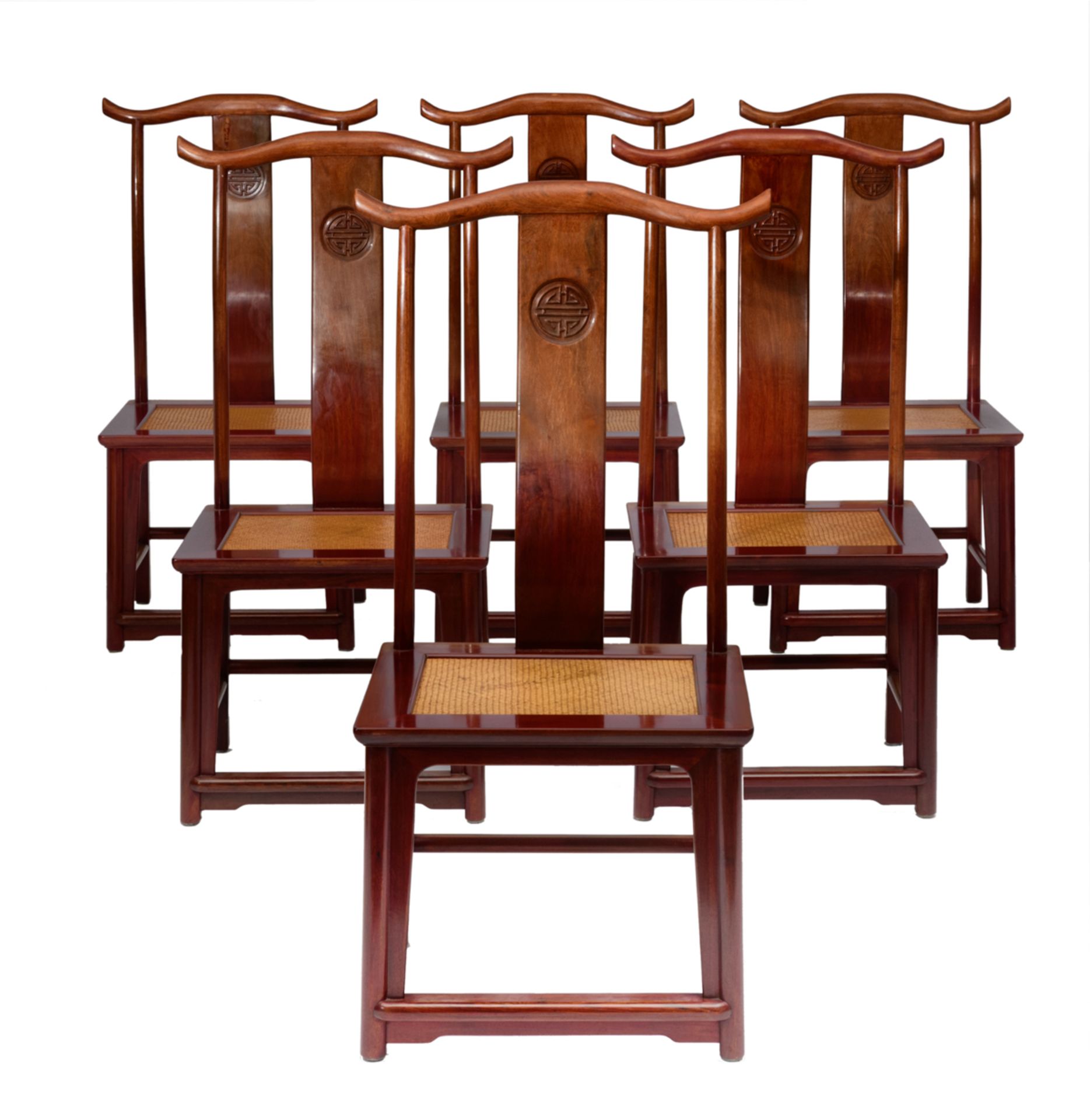 A large Chinese mahogany extendable dining table, with a set of six chairs, H 76 - W 209 - D 109 cm - Bild 2 aus 25